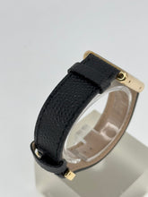 Carica l&#39;immagine nel visualizzatore di Gallery, Cartier Tank Solo Gold 24x31mm ref. 2743
