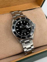 Carica l&#39;immagine nel visualizzatore di Gallery, Rolex Submariner Date 16610 year 1995 full set
