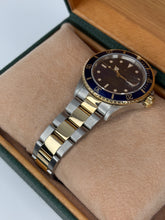 Carica l&#39;immagine nel visualizzatore di Gallery, Rolex Submariner Date purple dial 16803 year 1988 full set
