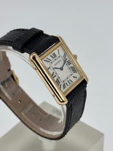 Carica l&#39;immagine nel visualizzatore di Gallery, Cartier Tank Solo Gold 24x31mm ref. 2743
