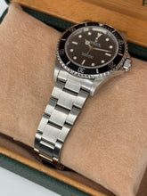 Carica l&#39;immagine nel visualizzatore di Gallery, Rolex Submariner No Date 14060M year 2005 full set
