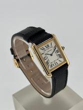 Carica l&#39;immagine nel visualizzatore di Gallery, Cartier Tank Solo Gold 24x31mm ref. 2743
