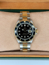 Carica l&#39;immagine nel visualizzatore di Gallery, Rolex Submariner Date 16613 year  1989
