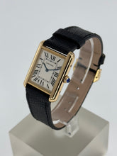 Carica l&#39;immagine nel visualizzatore di Gallery, Cartier Tank Solo Gold 24x31mm ref. 2743
