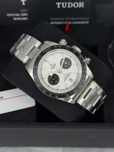 Carica l&#39;immagine nel visualizzatore di Gallery, Tudor Black Bay Chrono 79360N year 2024 full set LIKE NEW
