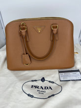 Carica l&#39;immagine nel visualizzatore di Gallery, Borsa Prada Promenade in Pelle caramel Saffiano lux BL0837 year 2016 full set
