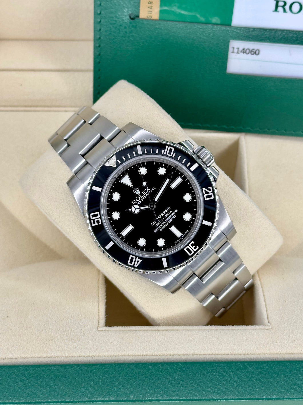 Rolex Submariner No Date 114060 year 2017 full set