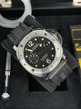 Carica l&#39;immagine nel visualizzatore di Gallery, Panerai Luminor Submersible PAM00024 year 2009 full set
