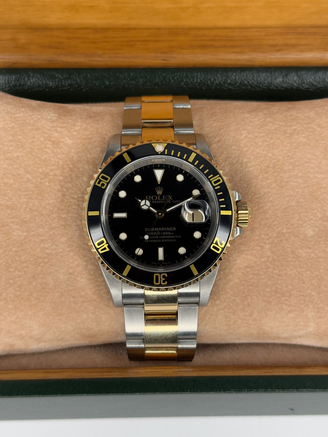 Rolex Submariner date ref. 16613 year 2000