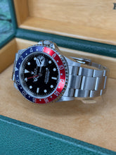 Carica l&#39;immagine nel visualizzatore di Gallery, Rolex GMT-Master II pepsi ref. 16710 year 2003 full set
