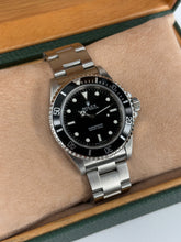 Carica l&#39;immagine nel visualizzatore di Gallery, Rolex Submariner No Date 14060M year 2005 full set
