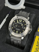 Carica l&#39;immagine nel visualizzatore di Gallery, Panerai Luminor Submersible PAM00024 year 2009 full set
