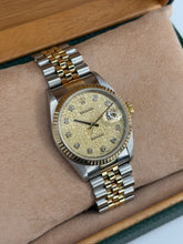 Carica l&#39;immagine nel visualizzatore di Gallery, Rolex Datejust 36 ref. 16233 year 2002 full set
