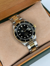 Carica l&#39;immagine nel visualizzatore di Gallery, Rolex Submariner Date 16613 year  1989
