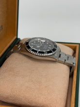 Carica l&#39;immagine nel visualizzatore di Gallery, Rolex Submariner Date 16610 year 1995 full set
